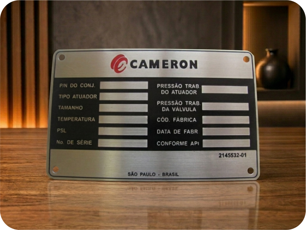 Placa de identificação em aço inox escovado para máquinas e equipamentos industriais